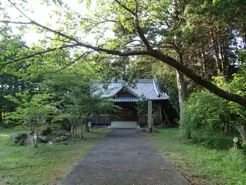 御間都比古神社の山門