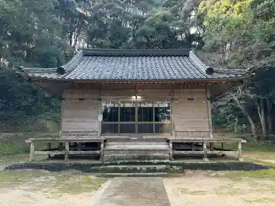 佐為神社の{uncategorized: "未分類", other: "その他", undefined: "問題あり", building: "その他建物", grave: "お墓", sacred_gate: "鳥居", guardian: "狛犬", statue: "像", buddha: "仏像", history: "歴史", nature: "自然", garden: "庭園", animal: "動物", pagoda: "塔", temizu: "手水舎", mountain_gate: "山門・神門", sanctuary: "本殿・本堂", subordinate: "末社・摂社", art: "芸術", scenery: "景色", jizo: "地蔵", ema: "絵馬", goshuin: "御朱印", omikuji: "おみくじ", items: "授与品その他", amulet: "お守り", goshuincho: "御朱印帳", eats: "食事", festival: "お祭り", votive_dance: "神楽", shichigosan: "七五三参", wedding: "結婚式", experience: "体験その他", initially: "初詣", around: "周辺", anti_infection: "感染症対策"}