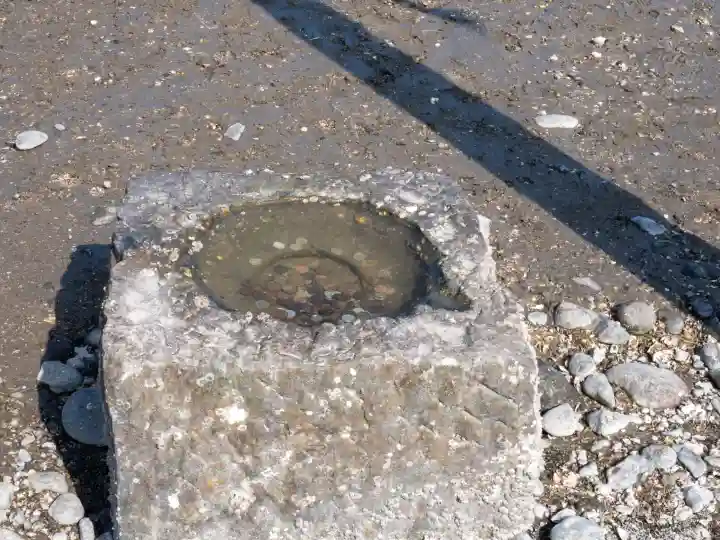 大魚神社の{uncategorized: "未分類", other: "その他", undefined: "問題あり", building: "その他建物", grave: "お墓", sacred_gate: "鳥居", guardian: "狛犬", statue: "像", buddha: "仏像", history: "歴史", nature: "自然", garden: "庭園", animal: "動物", pagoda: "塔", temizu: "手水舎", mountain_gate: "山門・神門", sanctuary: "本殿・本堂", subordinate: "末社・摂社", art: "芸術", scenery: "景色", jizo: "地蔵", ema: "絵馬", goshuin: "御朱印", omikuji: "おみくじ", items: "授与品その他", amulet: "お守り", goshuincho: "御朱印帳", eats: "食事", festival: "お祭り", votive_dance: "神楽", shichigosan: "七五三参", wedding: "結婚式", experience: "体験その他", initially: "初詣", around: "周辺", anti_infection: "感染症対策"}