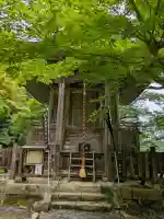 感応殿の{uncategorized: "未分類", other: "その他", undefined: "問題あり", building: "その他建物", grave: "お墓", sacred_gate: "鳥居", guardian: "狛犬", statue: "像", buddha: "仏像", history: "歴史", nature: "自然", garden: "庭園", animal: "動物", pagoda: "塔", temizu: "手水舎", mountain_gate: "山門・神門", sanctuary: "本殿・本堂", subordinate: "末社・摂社", art: "芸術", scenery: "景色", jizo: "地蔵", ema: "絵馬", goshuin: "御朱印", omikuji: "おみくじ", items: "授与品その他", amulet: "お守り", goshuincho: "御朱印帳", eats: "食事", festival: "お祭り", votive_dance: "神楽", shichigosan: "七五三参", wedding: "結婚式", experience: "体験その他", initially: "初詣", around: "周辺", anti_infection: "感染症対策"}