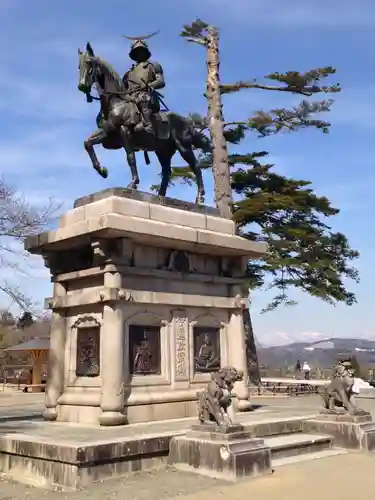宮城縣護國神社の像