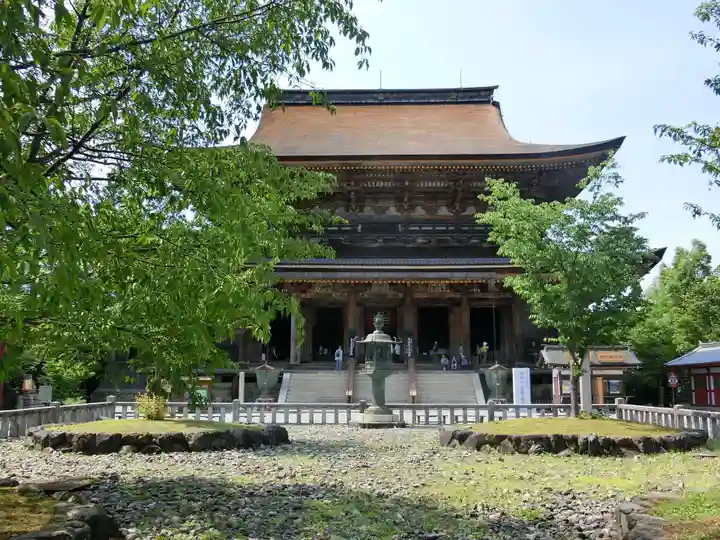 金峯山寺の本殿・本堂