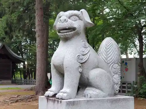 鷹栖神社の狛犬