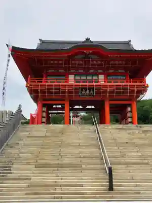 成田山名古屋別院大聖寺(犬山成田山)の山門・神門