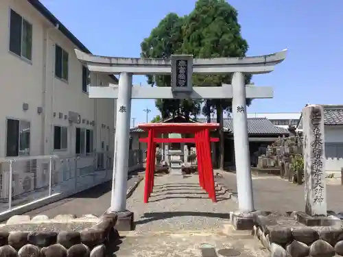 泰岳寺の鳥居