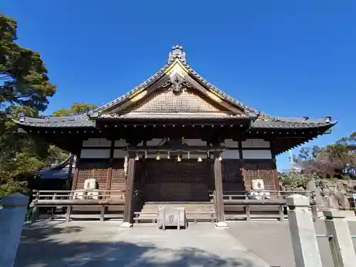 鎭國守國神社の本殿・本堂