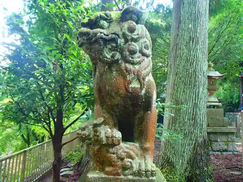 上野八幡神社の狛犬