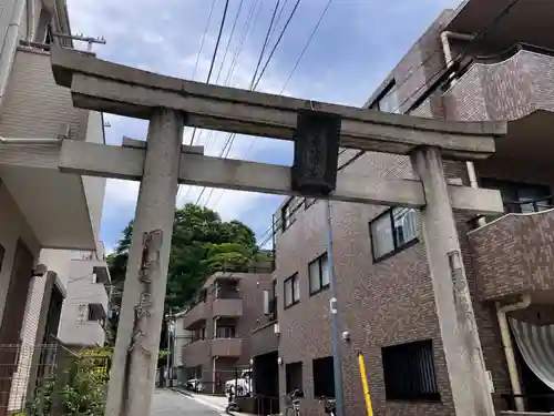 若宮八幡宮の鳥居