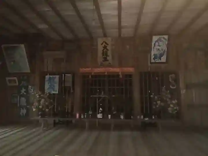 白石社の本殿・本堂