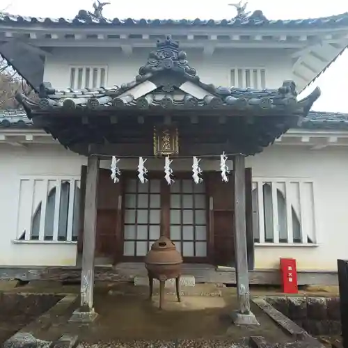 真浄寺の本殿・本堂