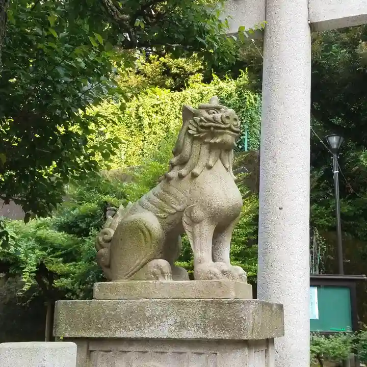 久國神社の狛犬