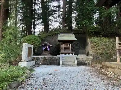 河口浅間神社の末社・摂社