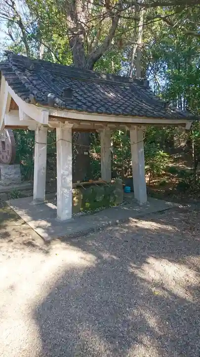 萱津神社の手水舎