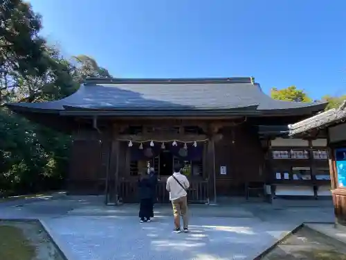 松江城山稲荷神社の{uncategorized: "未分類", other: "その他", undefined: "問題あり", building: "その他建物", grave: "お墓", sacred_gate: "鳥居", guardian: "狛犬", statue: "像", buddha: "仏像", history: "歴史", nature: "自然", garden: "庭園", animal: "動物", pagoda: "塔", temizu: "手水舎", mountain_gate: "山門・神門", sanctuary: "本殿・本堂", subordinate: "末社・摂社", art: "芸術", scenery: "景色", jizo: "地蔵", ema: "絵馬", goshuin: "御朱印", omikuji: "おみくじ", items: "授与品その他", amulet: "お守り", goshuincho: "御朱印帳", eats: "食事", festival: "お祭り", votive_dance: "神楽", shichigosan: "七五三参", wedding: "結婚式", experience: "体験その他", initially: "初詣", around: "周辺", anti_infection: "感染症対策"}