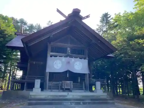 川西神社の本殿・本堂