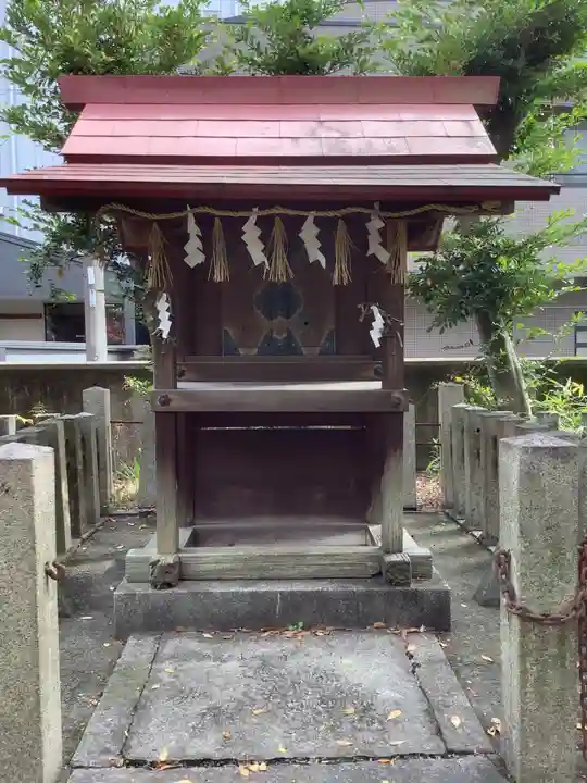 闇之森八幡社の末社・摂社