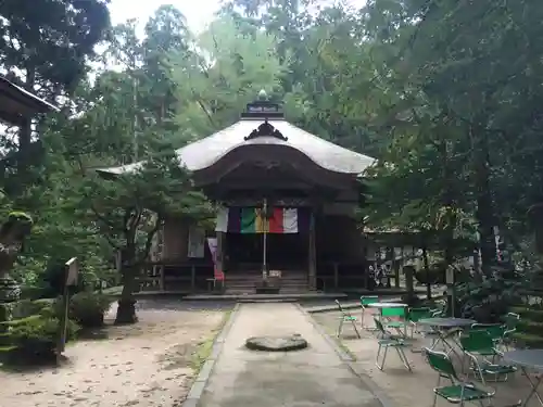 三佛寺の本殿・本堂