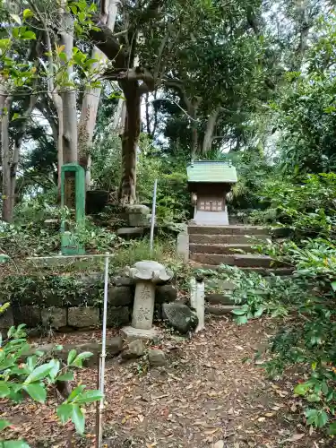 叶神社（東叶神社）の{uncategorized: "未分類", other: "その他", undefined: "問題あり", building: "その他建物", grave: "お墓", sacred_gate: "鳥居", guardian: "狛犬", statue: "像", buddha: "仏像", history: "歴史", nature: "自然", garden: "庭園", animal: "動物", pagoda: "塔", temizu: "手水舎", mountain_gate: "山門・神門", sanctuary: "本殿・本堂", subordinate: "末社・摂社", art: "芸術", scenery: "景色", jizo: "地蔵", ema: "絵馬", goshuin: "御朱印", omikuji: "おみくじ", items: "授与品その他", amulet: "お守り", goshuincho: "御朱印帳", eats: "食事", festival: "お祭り", votive_dance: "神楽", shichigosan: "七五三参", wedding: "結婚式", experience: "体験その他", initially: "初詣", around: "周辺", anti_infection: "感染症対策"}
