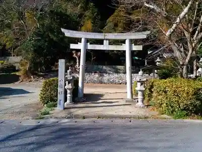 八幡社の鳥居