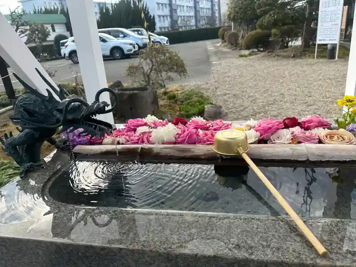 諏訪神社の手水舎