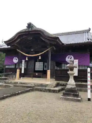 鶴山八幡宮の本殿