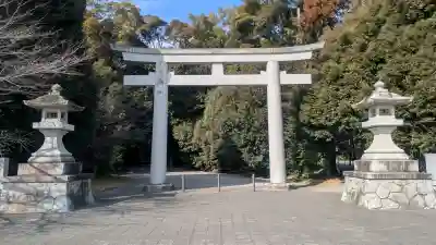 栃木縣護國神社の{uncategorized: "未分類", other: "その他", undefined: "問題あり", building: "その他建物", grave: "お墓", sacred_gate: "鳥居", guardian: "狛犬", statue: "像", buddha: "仏像", history: "歴史", nature: "自然", garden: "庭園", animal: "動物", pagoda: "塔", temizu: "手水舎", mountain_gate: "山門・神門", sanctuary: "本殿・本堂", subordinate: "末社・摂社", art: "芸術", scenery: "景色", jizo: "地蔵", ema: "絵馬", goshuin: "御朱印", omikuji: "おみくじ", items: "授与品その他", amulet: "お守り", goshuincho: "御朱印帳", eats: "食事", festival: "お祭り", votive_dance: "神楽", shichigosan: "七五三参", wedding: "結婚式", experience: "体験その他", initially: "初詣", around: "周辺", anti_infection: "感染症対策"}