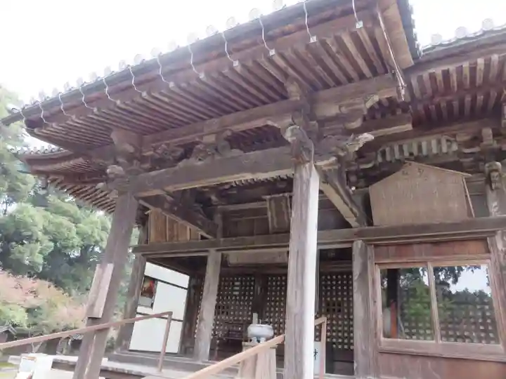 観音寺の本殿・本堂