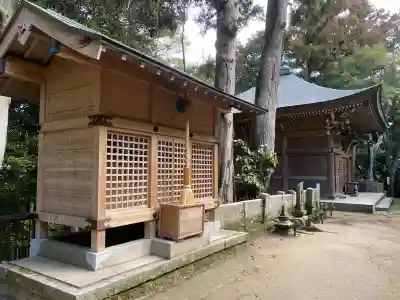 千光寺の{uncategorized: "未分類", other: "その他", undefined: "問題あり", building: "その他建物", grave: "お墓", sacred_gate: "鳥居", guardian: "狛犬", statue: "像", buddha: "仏像", history: "歴史", nature: "自然", garden: "庭園", animal: "動物", pagoda: "塔", temizu: "手水舎", mountain_gate: "山門・神門", sanctuary: "本殿・本堂", subordinate: "末社・摂社", art: "芸術", scenery: "景色", jizo: "地蔵", ema: "絵馬", goshuin: "御朱印", omikuji: "おみくじ", items: "授与品その他", amulet: "お守り", goshuincho: "御朱印帳", eats: "食事", festival: "お祭り", votive_dance: "神楽", shichigosan: "七五三参", wedding: "結婚式", experience: "体験その他", initially: "初詣", around: "周辺", anti_infection: "感染症対策"}