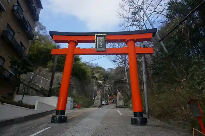 諏訪神社・諏訪山稲荷神社の鳥居