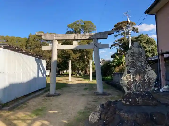 龍神社の鳥居