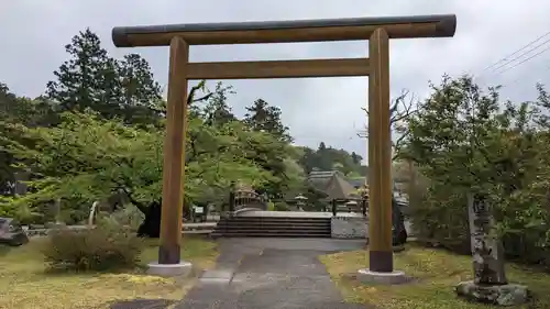 真野宮の鳥居