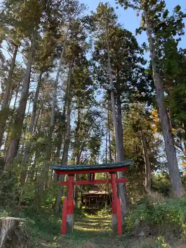 諏訪神社の鳥居