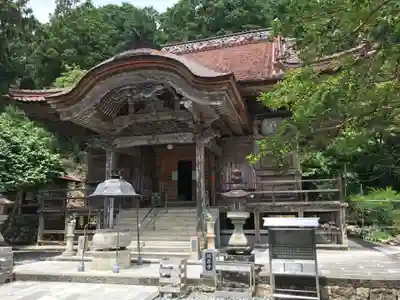 明石寺の本殿・本堂