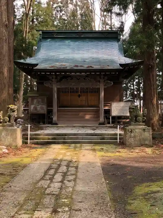 神明社の{uncategorized: "未分類", other: "その他", undefined: "問題あり", building: "その他建物", grave: "お墓", sacred_gate: "鳥居", guardian: "狛犬", statue: "像", buddha: "仏像", history: "歴史", nature: "自然", garden: "庭園", animal: "動物", pagoda: "塔", temizu: "手水舎", mountain_gate: "山門・神門", sanctuary: "本殿・本堂", subordinate: "末社・摂社", art: "芸術", scenery: "景色", jizo: "地蔵", ema: "絵馬", goshuin: "御朱印", omikuji: "おみくじ", items: "授与品その他", amulet: "お守り", goshuincho: "御朱印帳", eats: "食事", festival: "お祭り", votive_dance: "神楽", shichigosan: "七五三参", wedding: "結婚式", experience: "体験その他", initially: "初詣", around: "周辺", anti_infection: "感染症対策"}