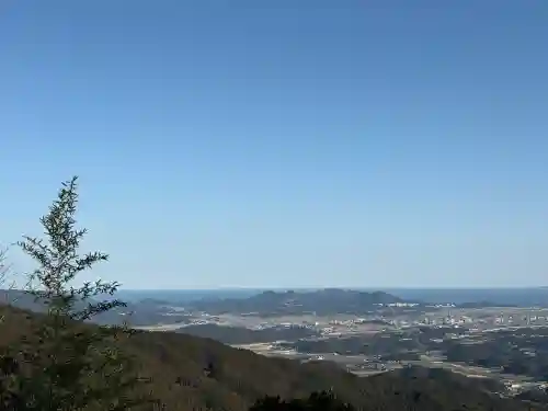 小蔵寺　白糸滝観音の{uncategorized: "未分類", other: "その他", undefined: "問題あり", building: "その他建物", grave: "お墓", sacred_gate: "鳥居", guardian: "狛犬", statue: "像", buddha: "仏像", history: "歴史", nature: "自然", garden: "庭園", animal: "動物", pagoda: "塔", temizu: "手水舎", mountain_gate: "山門・神門", sanctuary: "本殿・本堂", subordinate: "末社・摂社", art: "芸術", scenery: "景色", jizo: "地蔵", ema: "絵馬", goshuin: "御朱印", omikuji: "おみくじ", items: "授与品その他", amulet: "お守り", goshuincho: "御朱印帳", eats: "食事", festival: "お祭り", votive_dance: "神楽", shichigosan: "七五三参", wedding: "結婚式", experience: "体験その他", initially: "初詣", around: "周辺", anti_infection: "感染症対策"}