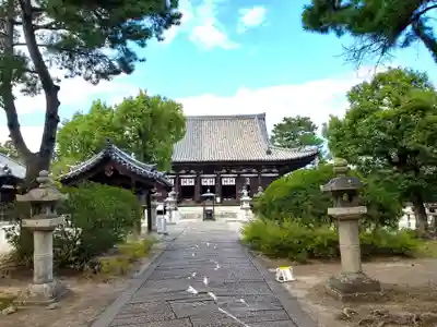 鶴林寺の本殿・本堂