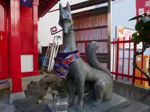 装束稲荷神社（王子稲荷神社境外摂社）の狛犬