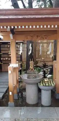 白山神社の手水舎