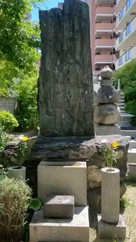 圓應寺の{uncategorized: "未分類", other: "その他", undefined: "問題あり", building: "その他建物", grave: "お墓", sacred_gate: "鳥居", guardian: "狛犬", statue: "像", buddha: "仏像", history: "歴史", nature: "自然", garden: "庭園", animal: "動物", pagoda: "塔", temizu: "手水舎", mountain_gate: "山門・神門", sanctuary: "本殿・本堂", subordinate: "末社・摂社", art: "芸術", scenery: "景色", jizo: "地蔵", ema: "絵馬", goshuin: "御朱印", omikuji: "おみくじ", items: "授与品その他", amulet: "お守り", goshuincho: "御朱印帳", eats: "食事", festival: "お祭り", votive_dance: "神楽", shichigosan: "七五三参", wedding: "結婚式", experience: "体験その他", initially: "初詣", around: "周辺", anti_infection: "感染症対策"}