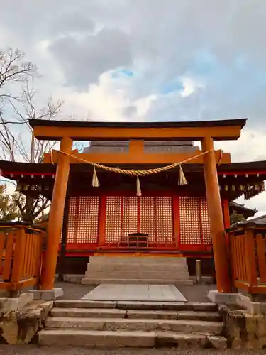 東寺鎮守八幡宮・東寺境内社八島殿の鳥居