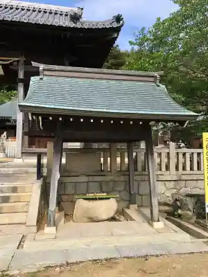 安乎八幡神社の{uncategorized: "未分類", other: "その他", undefined: "問題あり", building: "その他建物", grave: "お墓", sacred_gate: "鳥居", guardian: "狛犬", statue: "像", buddha: "仏像", history: "歴史", nature: "自然", garden: "庭園", animal: "動物", pagoda: "塔", temizu: "手水舎", mountain_gate: "山門・神門", sanctuary: "本殿・本堂", subordinate: "末社・摂社", art: "芸術", scenery: "景色", jizo: "地蔵", ema: "絵馬", goshuin: "御朱印", omikuji: "おみくじ", items: "授与品その他", amulet: "お守り", goshuincho: "御朱印帳", eats: "食事", festival: "お祭り", votive_dance: "神楽", shichigosan: "七五三参", wedding: "結婚式", experience: "体験その他", initially: "初詣", around: "周辺", anti_infection: "感染症対策"}