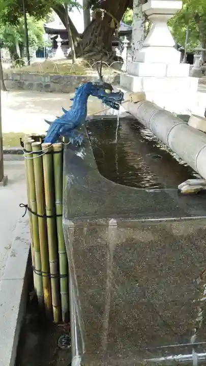 豊川進雄神社の手水舎