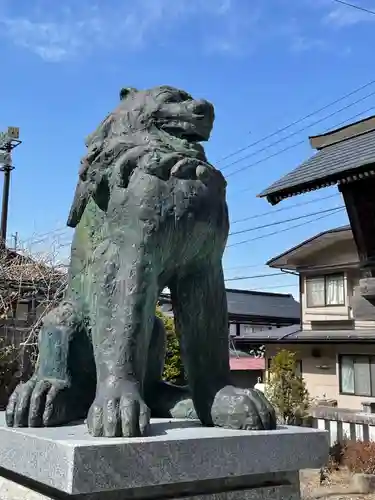 諏訪大社の狛犬