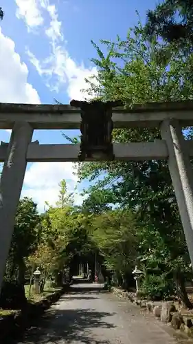 建部神社の鳥居