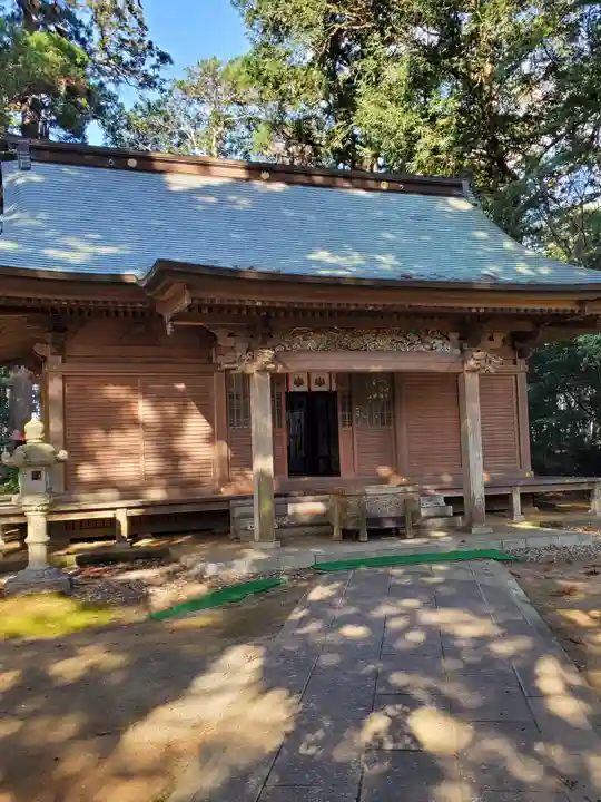 側高神社の本殿・本堂