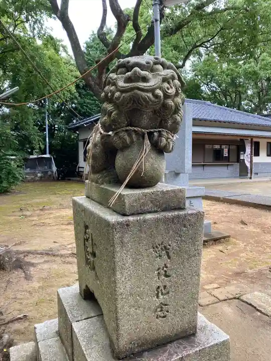 枝光八幡宮の狛犬