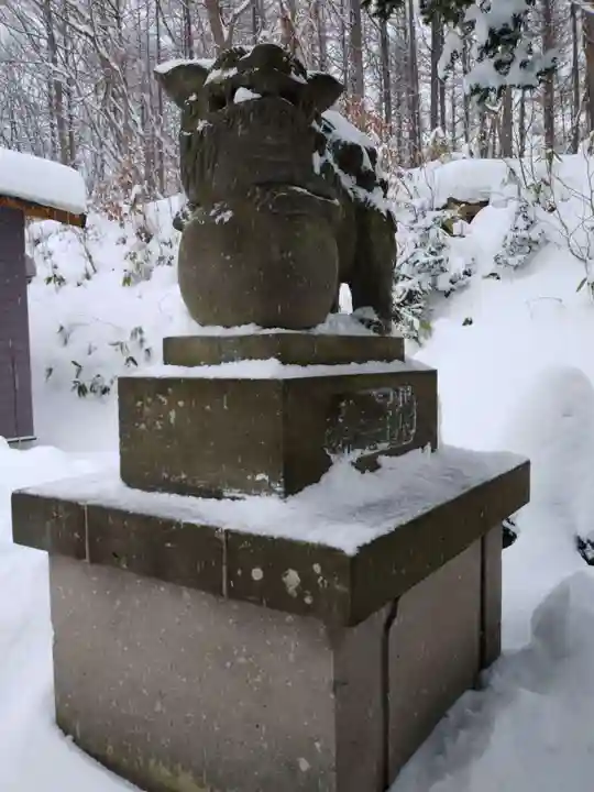 上野幌神社の狛犬