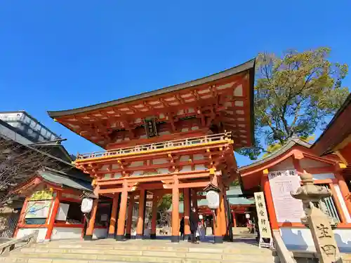 生田神社の山門・神門