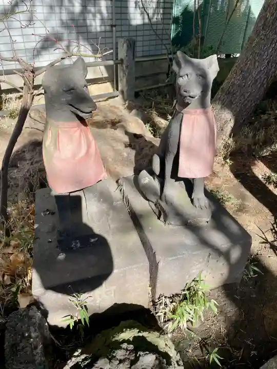 三峯神社の{uncategorized: "未分類", other: "その他", undefined: "問題あり", building: "その他建物", grave: "お墓", sacred_gate: "鳥居", guardian: "狛犬", statue: "像", buddha: "仏像", history: "歴史", nature: "自然", garden: "庭園", animal: "動物", pagoda: "塔", temizu: "手水舎", mountain_gate: "山門・神門", sanctuary: "本殿・本堂", subordinate: "末社・摂社", art: "芸術", scenery: "景色", jizo: "地蔵", ema: "絵馬", goshuin: "御朱印", omikuji: "おみくじ", items: "授与品その他", amulet: "お守り", goshuincho: "御朱印帳", eats: "食事", festival: "お祭り", votive_dance: "神楽", shichigosan: "七五三参", wedding: "結婚式", experience: "体験その他", initially: "初詣", around: "周辺", anti_infection: "感染症対策"}