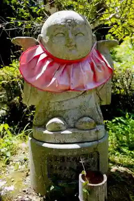 二井寺山極楽寺の地蔵